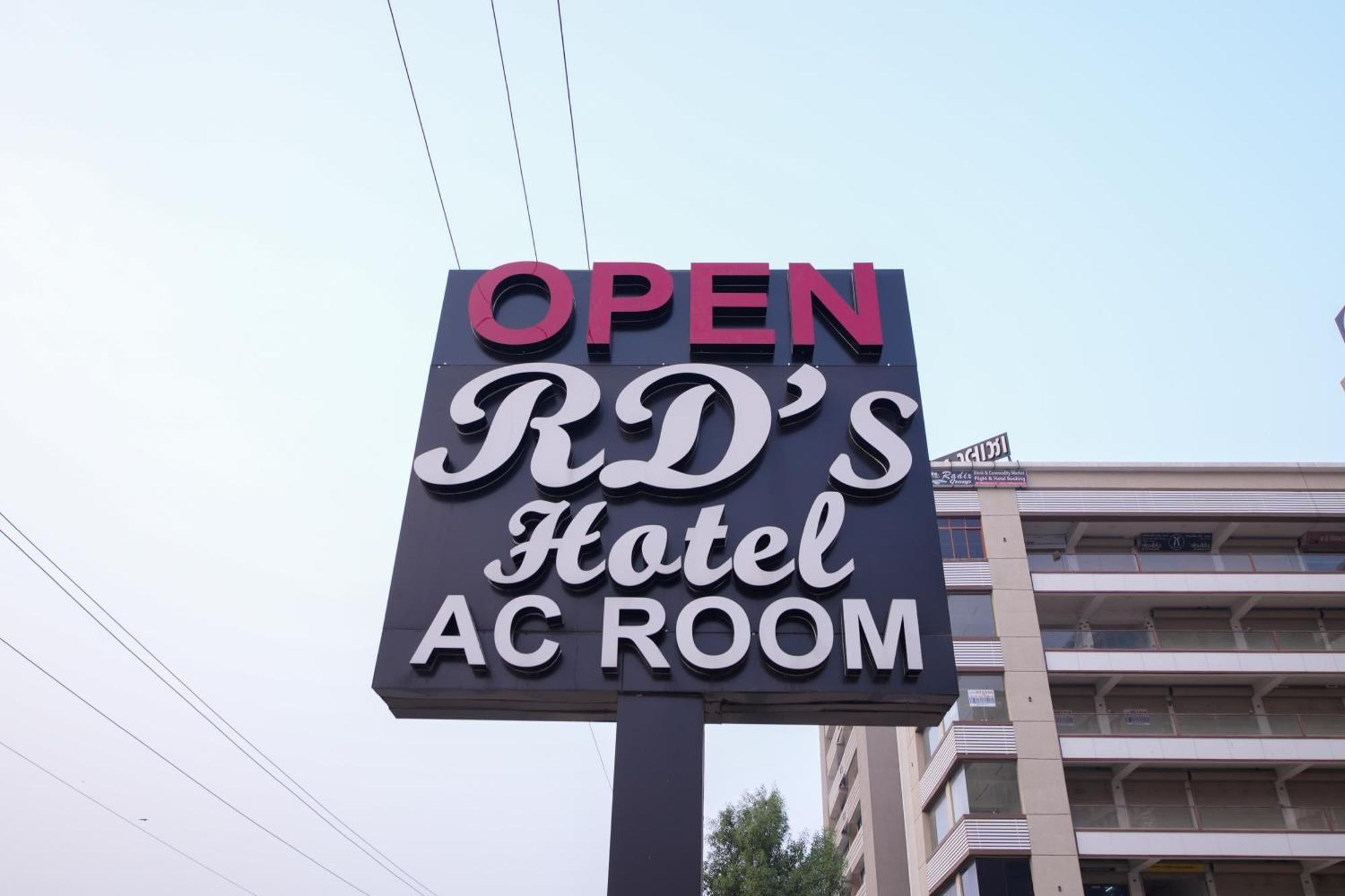 Rds Hotel Ahmadábád Exteriér fotografie